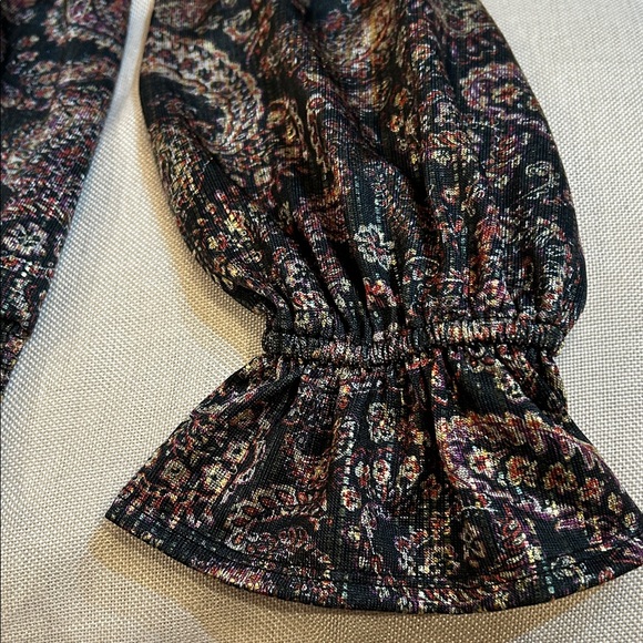 Democracy Ruffled Sleeve Paisley Blouse - Size S - Picture 6 of 14